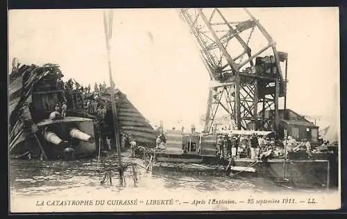 AK La Catastrophe du Cuirassé Liberté, Après l`Explosion, 1911