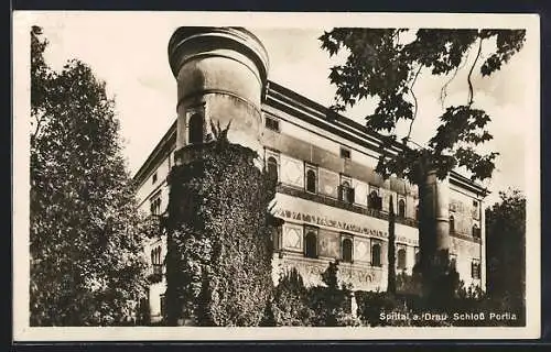 AK Spittal a. Drau, Schloss Portia mit begrünter Fassade