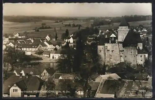 AK Heidenreichstein /N. Oe., Teilansicht mit Burg