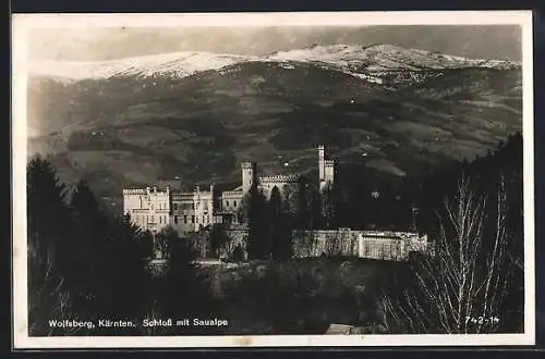 AK Wolfsberg /Kärnten, Schloss mit Saualpe aus der Vogelschau