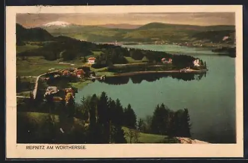 AK Reifnitz am Wörthersee, Panoramablick auf Ort und See