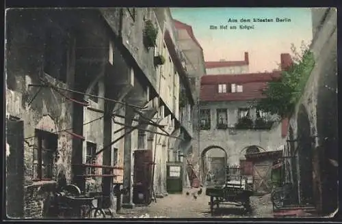 AK Alt-Berlin, Blick in einen Hof am Krögel