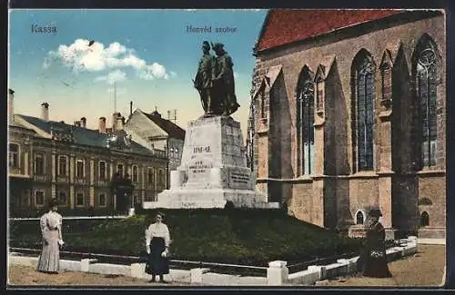 AK Kassa, Honved szabor, Denkmal