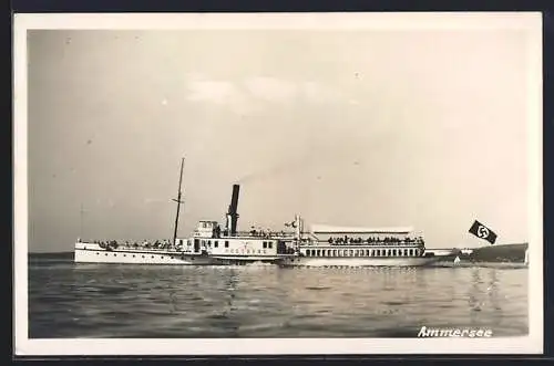 AK Salondampfer Augsburg auf dem Ammersee, flagge