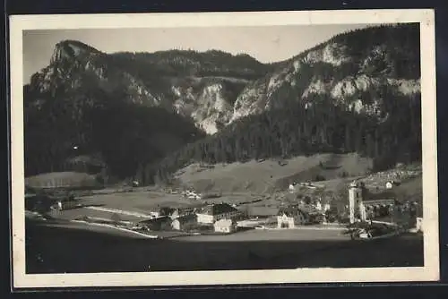 AK Schwarzau i. Geb., Ortspartie mit Falkenstein