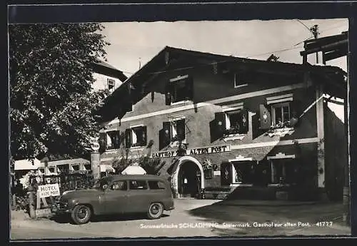 AK Schladming /Steiermark, Gasthof zur alten Post, Auto an der Tanksäule