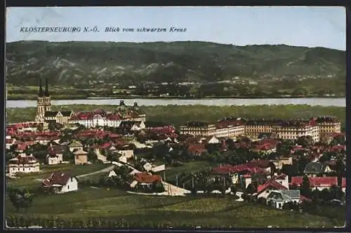 AK Klosterneuburg /N. Ö., Blick vom schwarzen Kranz auf die Stadt