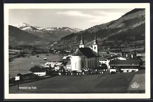 AK Brixen im Tale, Ortsansicht mit prominenter Kirche