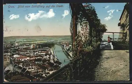 AK Graz, Blick vom Schlossberg auf die Stadt, mit Terrasse