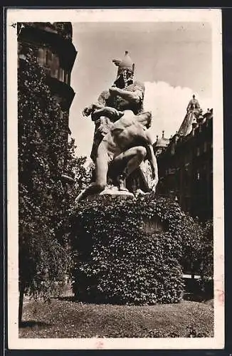 AK Budapest, Monument Ost am Freiheitsplatz