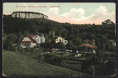 AK Schauenburg, Teilansicht auf Ort mit Berg