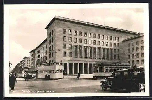 AK Berlin, Reichsluftfahrtministerium, Strassenbahn, Doppeldeckeromnibus, Taxi