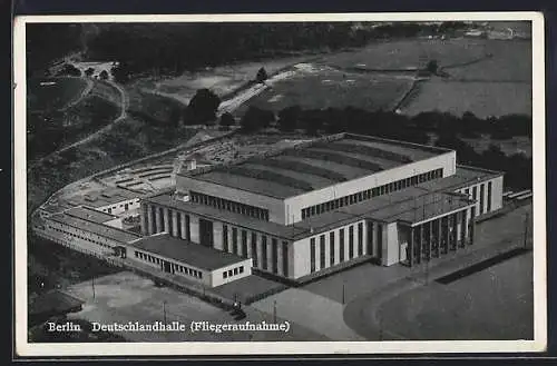 AK Berlin-Charlottenburg, Die Deutschlandhalle, Fliegeraufnahme