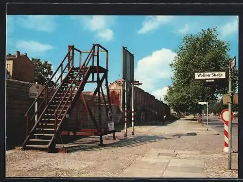 AK Berlin, die Mauer an der Bernauer Strasse Ecke Wolliner Strasse, Aussichtsplattform