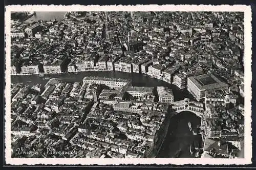 AK Venezia, Fliegeraufnahme mit Ponte Rialto und Canal Grande