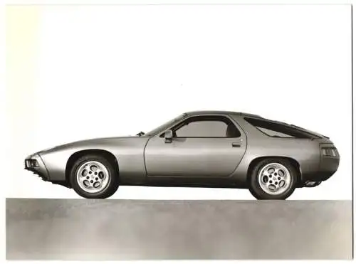 Fotografie Auto Porsche 928, Sportwagen 4,5L 240 PS, Auto des Jahres 1978, Porsche Werkfoto