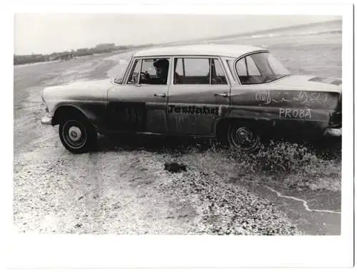 Fotografie Auto Mercedes Benz, Limousine beim Fahrzeugtest der Zeitschrift Hobby Testfahrt