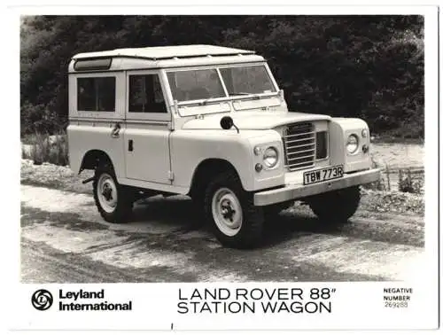 Fotografie Auto Land Rover Station Wagon, Leyland International Werkfoto