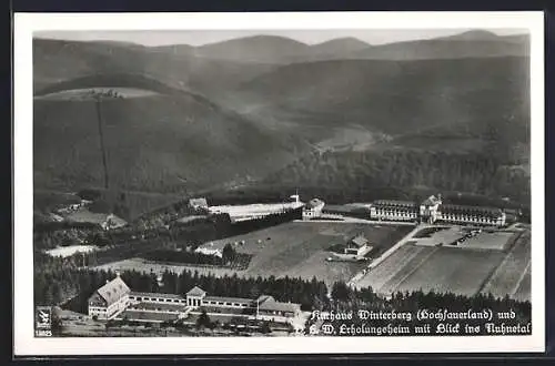 AK Winterberg /Hochsauerland, Kurhaus und Erholungsheim mit Blick ins Nuhnetal