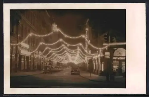 Foto-AK Hamburg-St. Pauli, Nachtillumination auf der Reeperbahn