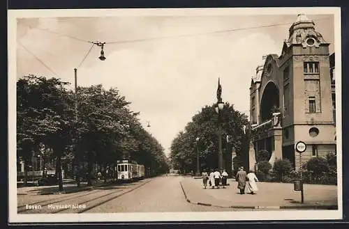 AK Essen, Strassenbahn in der Huyssenallee