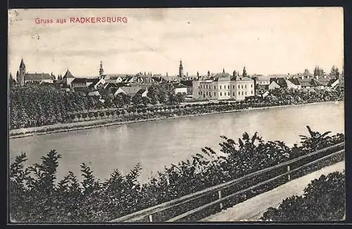 AK Radkersburg, Ortsansicht über die Mur