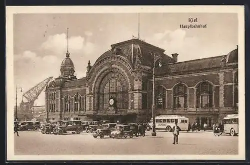 AK Kiel, Hauptbahnhof mit Parkplatz und Bus