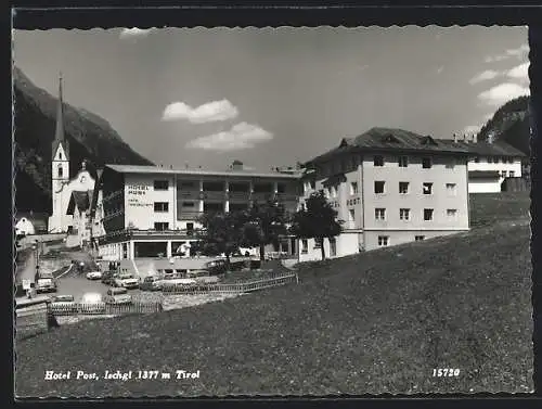 AK Ischgl /Tirol, Das Hotel Post und die Kirche