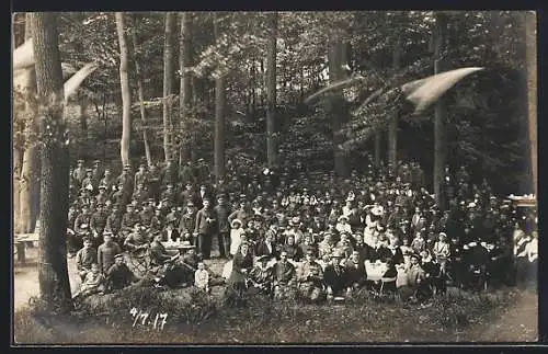 AK Sachsenwald-Hofriede, Harburger Reservelazarette 1917 bei Herrn Emil Specht, Soldaten in Uniform