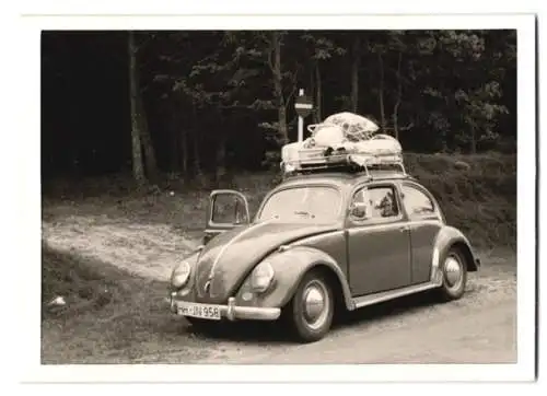 Fotografie VW-Käfer mit vollem Dachgepäckträger, Kennzeichen: HH-JN 958