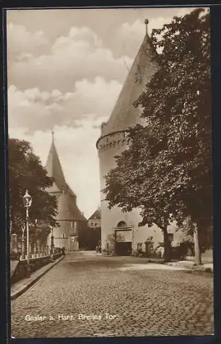 AK Goslar a. Harz, Breites Tor mit Strassenpartie