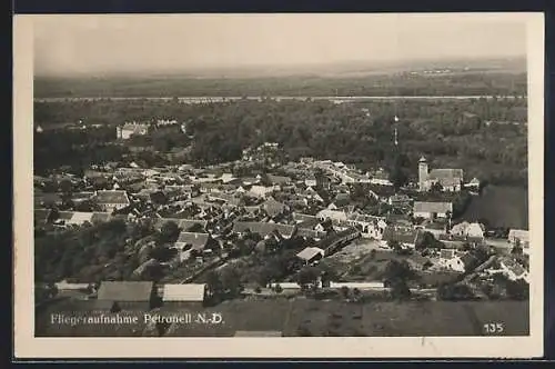 AK Petronell, Ortsansicht vom Flugzeug aus