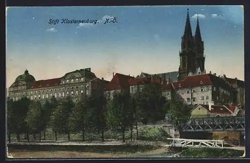 AK Klosterneuburg /N.-Ö., Blick auf das Stift