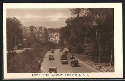 AK Bronxville, NY, Bronx River Parkway