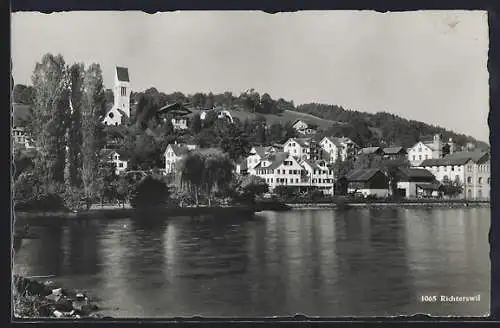 AK Richterswil, Ortspartie mit Kirche am Ufer