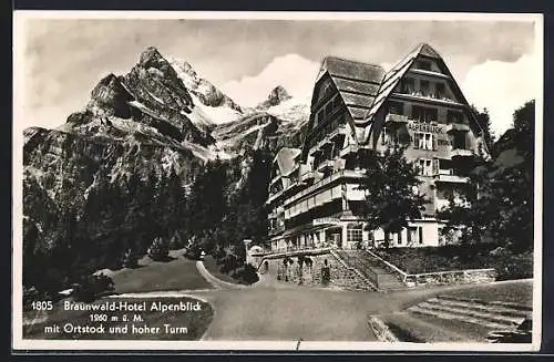 AK Braunwald, Hotel Alpenblick mit Ortstock und hoher Turm