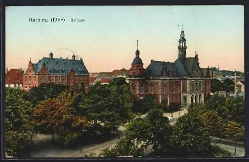 Goldfenster-AK Hamburg-Harburg, Rathaus mit leuchtenden Fenstern