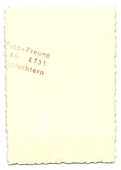 Fotografie junger Knabe mit Kappe und Brille auf einem Zündapp Motorrad 1