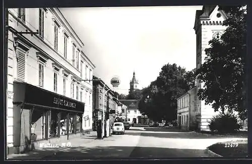 AK Wallsee, Strassenpartie mit Tankstelle und Geschäft Ernst Glaninger