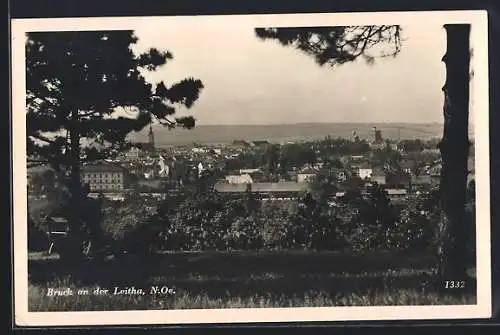 AK Bruck an der Leitha, Ortsansicht vom Wald aus