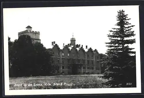 AK Bruck an der Leitha, Blick auf Schloss Prugg