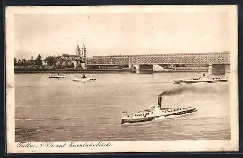 AK Tulln /N.-Oe., Uferpartie mit Eisenbahnbrücke und Dampfer