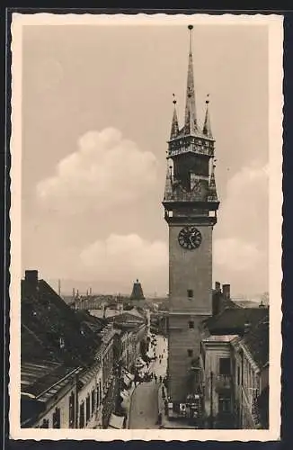 AK Znaim, Blick über den Ort mit Rathausturm