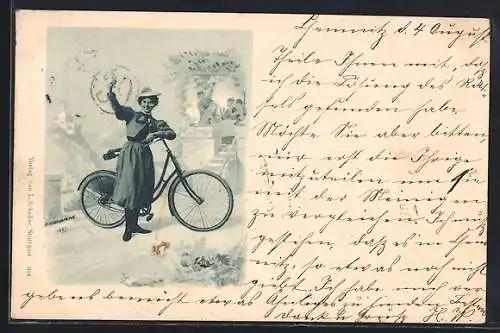 AK Winklende Frau mit Fahrrad um 1900