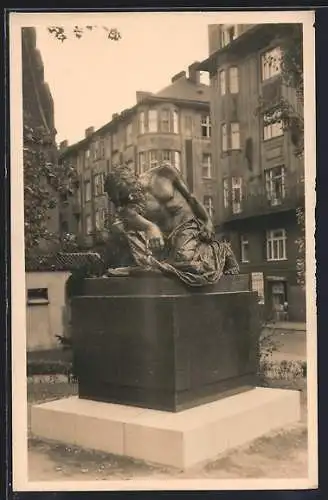 AK Prag / Praha, Moses Statue von Bilek