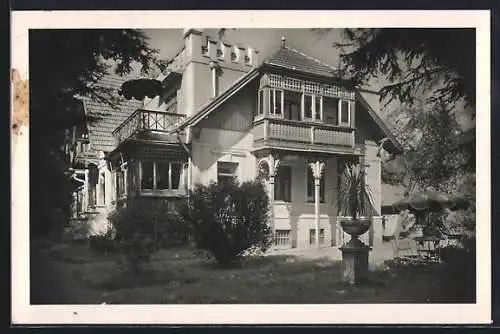 AK Neumarkt /St., Pension Sonnblick mit Garten