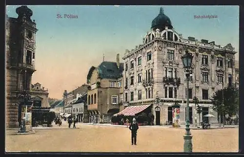 AK St. Pölten, Bahnhofplatz mit Restaurant Kaiserkrone, Liftfasssäule