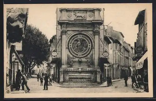 AK Arles-sur-Rhône, La Fontaine Amédée-Pichot