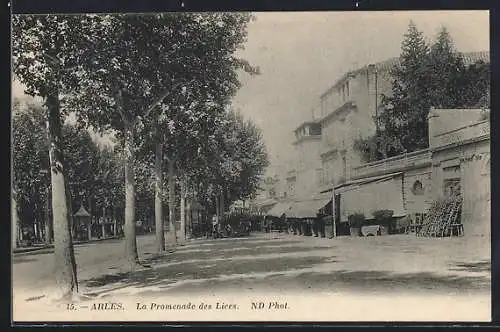 AK Arles, La Promenade des Lices