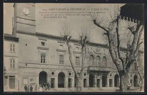 AK Saint-Rémy-de-Provence, L`Hôtel de Ville et Musée lapidaire de la Ville